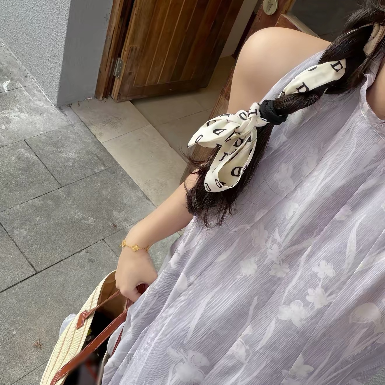 【ワンピース】フレンチリゾート風 スタンドカラー リボンタイ ノースリーブ ワンピース レディース アイリス柄 ロング丈【SHシリーズ】