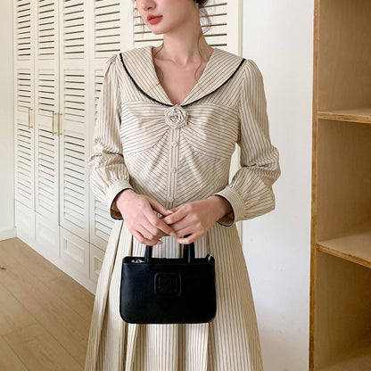 【ワンピース】春 秋 セーラーカラー ストライプ デザイン感 ロング丈 長袖 ワンピース 【JZシリーズ】