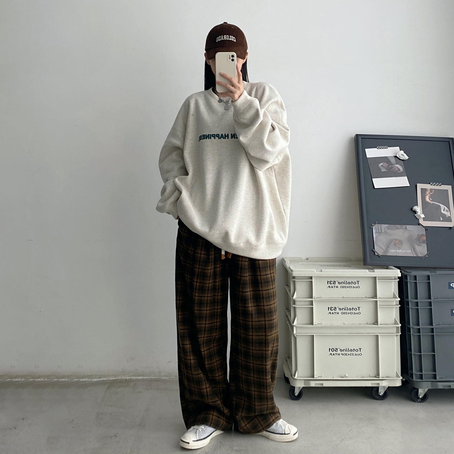 【トップス】立体ロゴデザイン 裏起毛スウェット レディース 秋冬 ゆったり クルーネック プルオーバー パーカー【FCシリーズ】