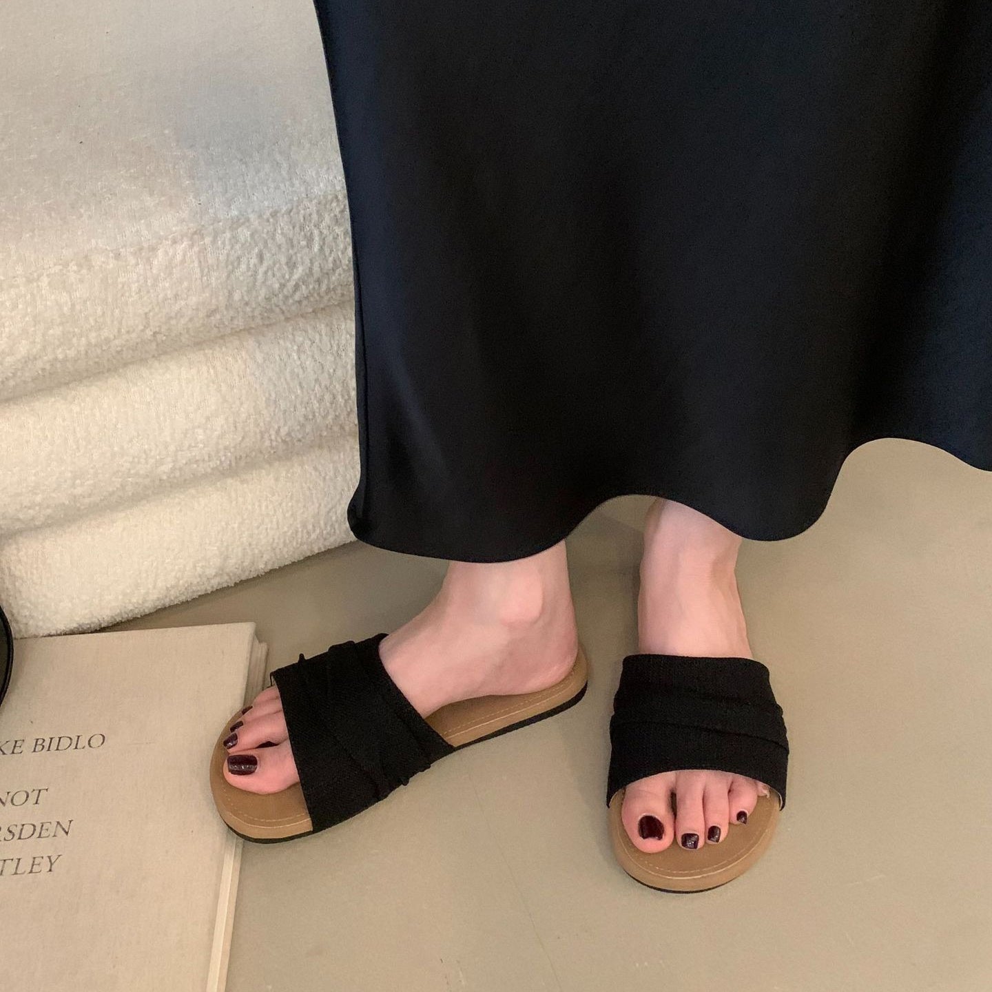 【シューズ】リゾート風 ビーチ リネン プリーツ フラットサンダル 外履き 夏用