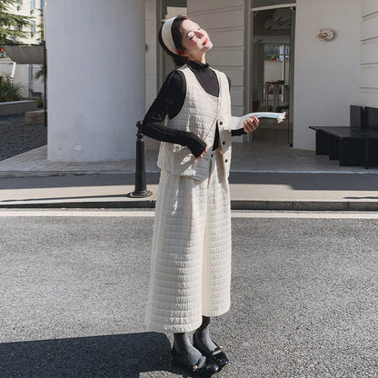 3点セット！【セットアップ】春新作 フェミニン×上品 グレー ベスト＋ワイドパンツ＋インナー 上下セット 通勤 オシャレ見え 大人可愛い【JZシリーズ】