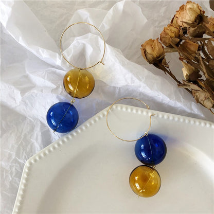 【🎁 B2G1｜先行スタート！】【グッズ】 小顔効果◎ レトロガラスビーズ×大ぶりフープピアス 韓国風ハイセンスアクセ