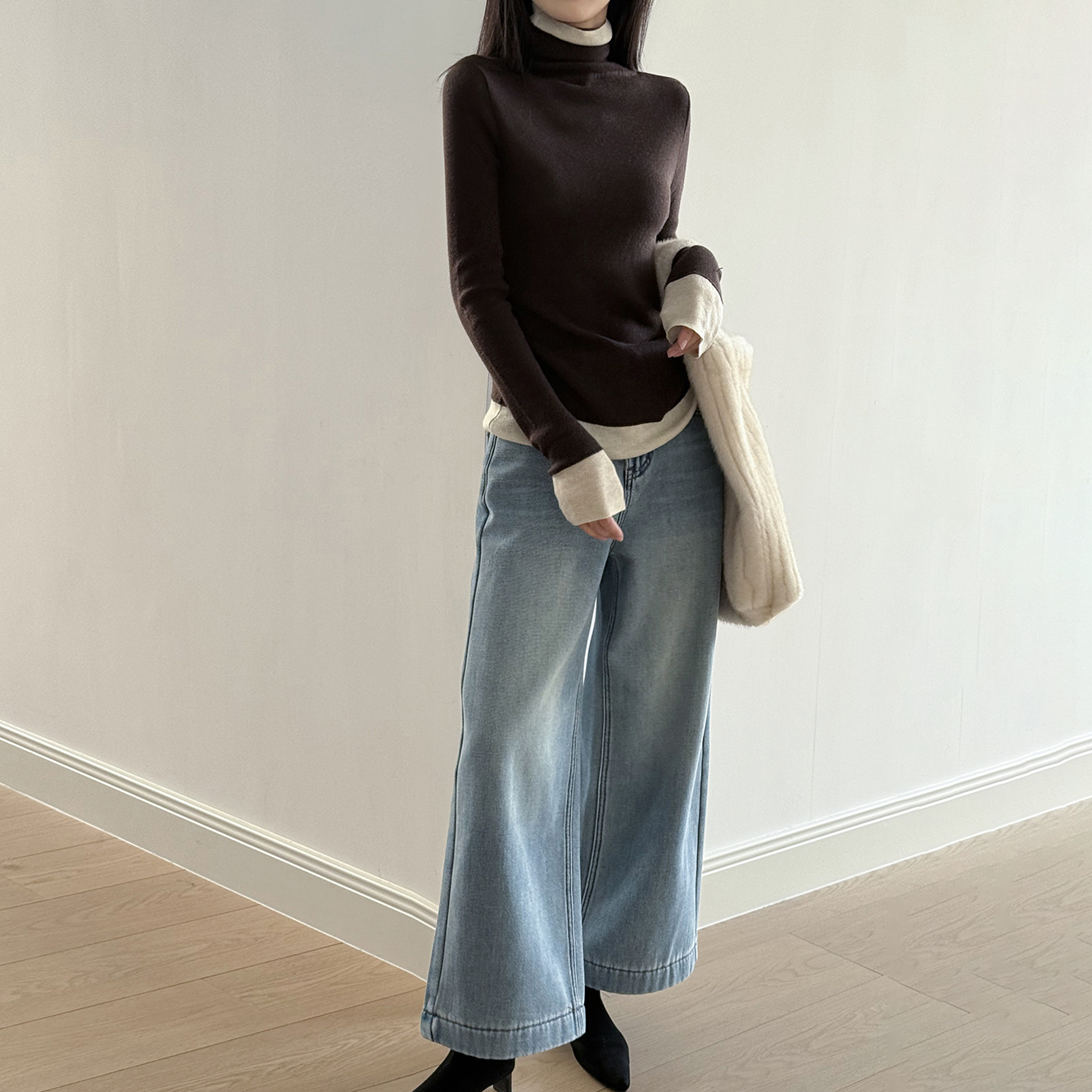 【ボトムス】ベルト付き！韓国風 ハイウエスト 裏起毛 ストレートデニムパンツ 冬 新作 ゆったりワイド カジュアル 【JZシリーズ】