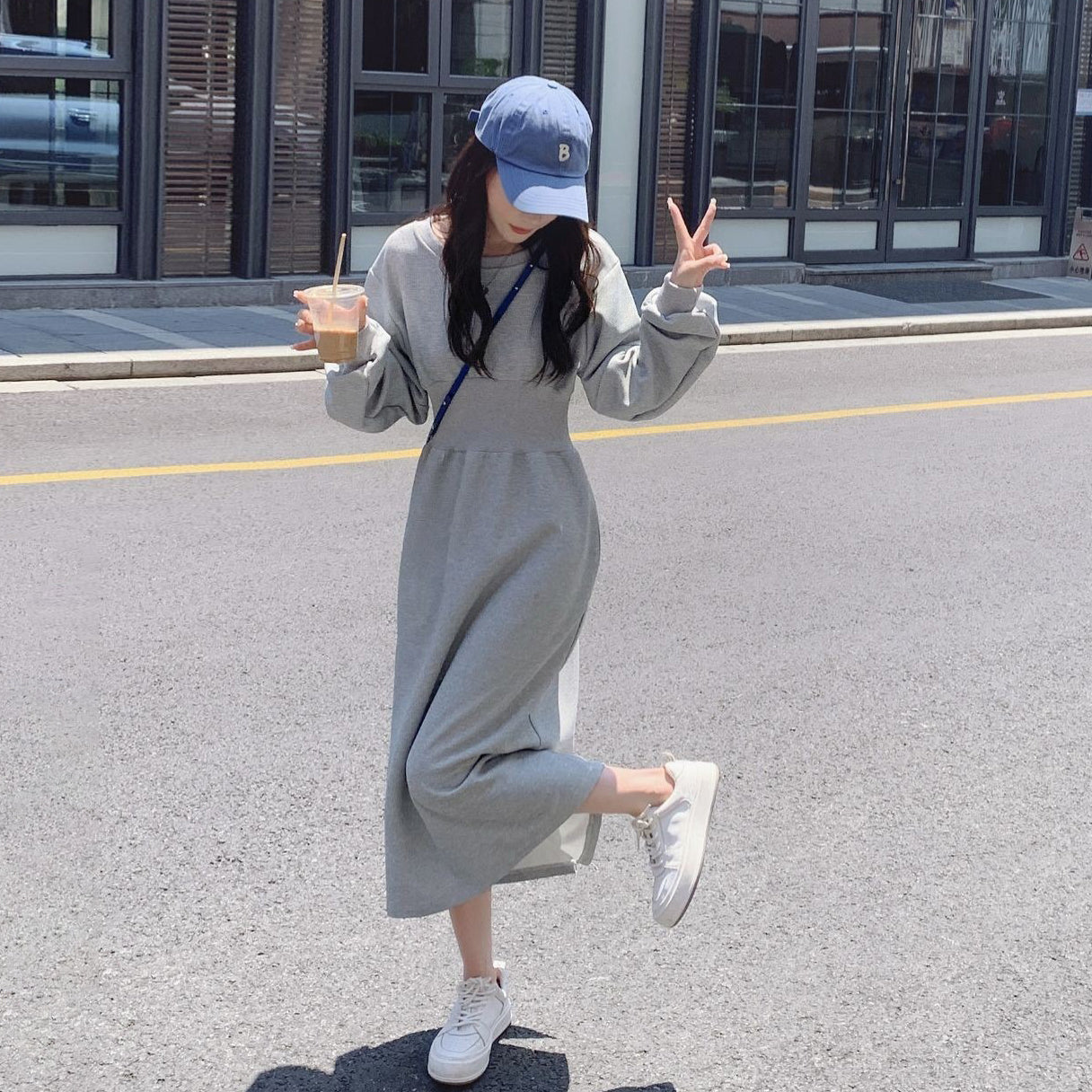 【ワンピース】ブルー丸首スウェットワンピース レディース 春秋新作 韓国風 ゆったり 気質 ウエストマーク 長袖ワンピース【JZシリーズ】