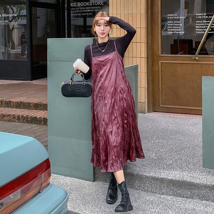 2点セット！【セットアップ】アンコーラレッド フェイクレザーキャミワンピース＋インナートップス セット 上品で個性的なスタイル【JZシリーズ】