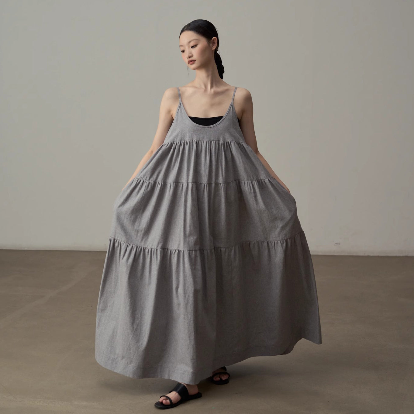 【ワンピース】リラックス感たっぷり キャミロングワンピース 夏のバカンスコーデに ノースリーブドレス【JZシリーズ】