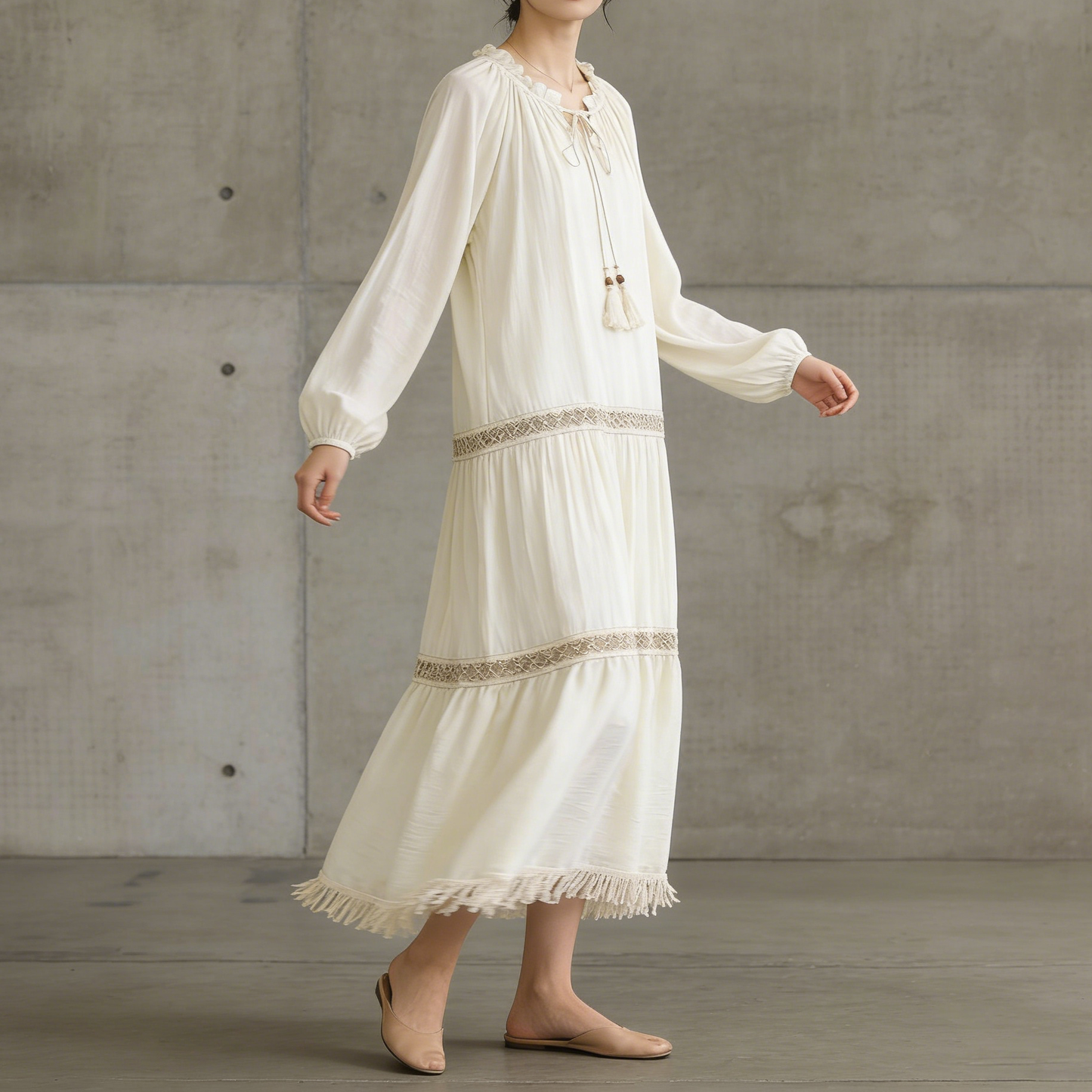 【ワンピース】一目惚れ確定！リゾート感たっぷり 民族風ロングドレス｜タッセル＆フレア袖 長袖ワンピース【SHシリーズ】