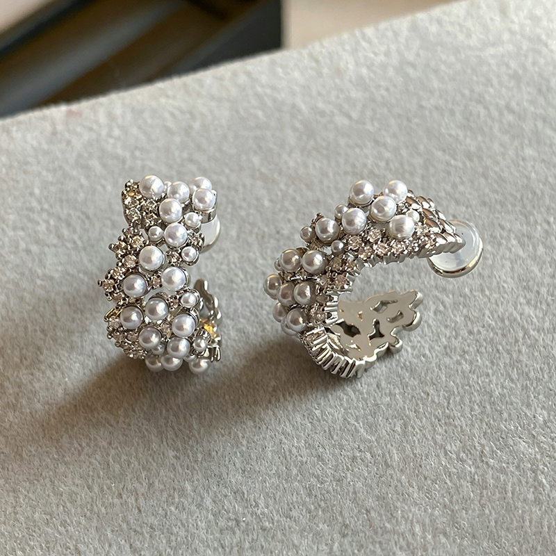 【グッズ】ミニパール フープピアス シルバー レディース レトロ 高級感 上品 こなれ感 アクセサリー