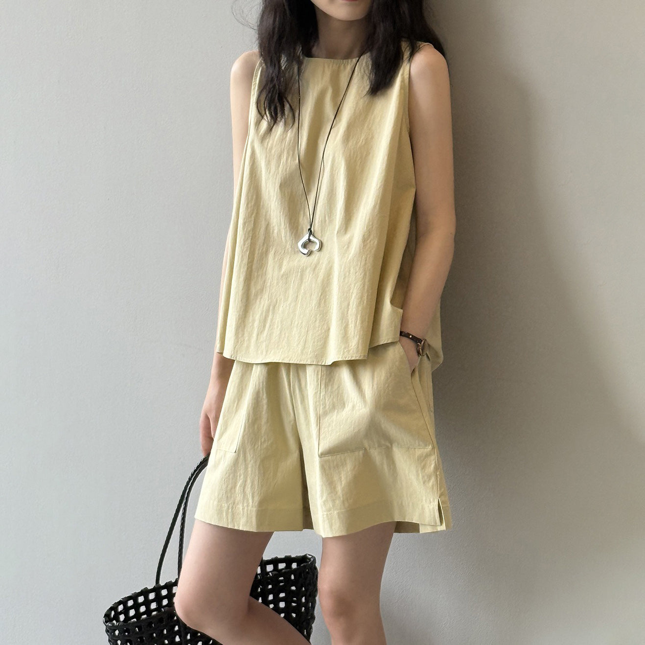 2点セット！【セットアップ】リラックス感 シンプル 無袖トップス＋ショートパンツ エレガント 上下セット【JZシリーズ】
