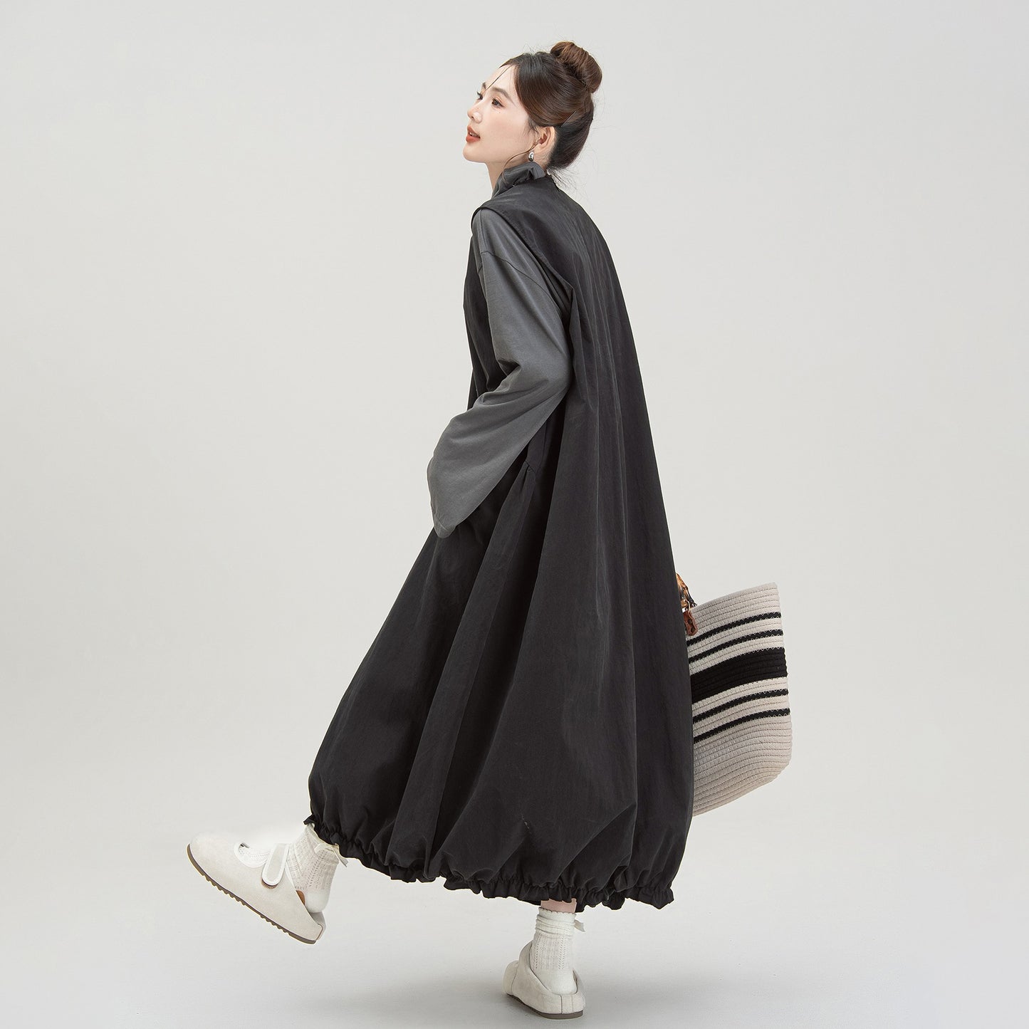 【単品注文】【セットアップ】日系風 黒 バルーンシルエット ノースリーブワンピース＋トップス セット レディース 秋新作 大人可愛い【JZシリーズ】