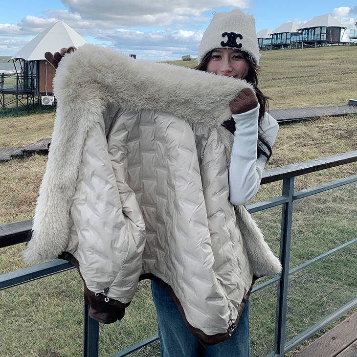 【アウター】おしゃれ キャメル色 大きめファー付きショートダウンコート 2025冬 アメリカンヴィンテージ風 小柄向け 厚手 保温コート レディース【JZシリーズ】