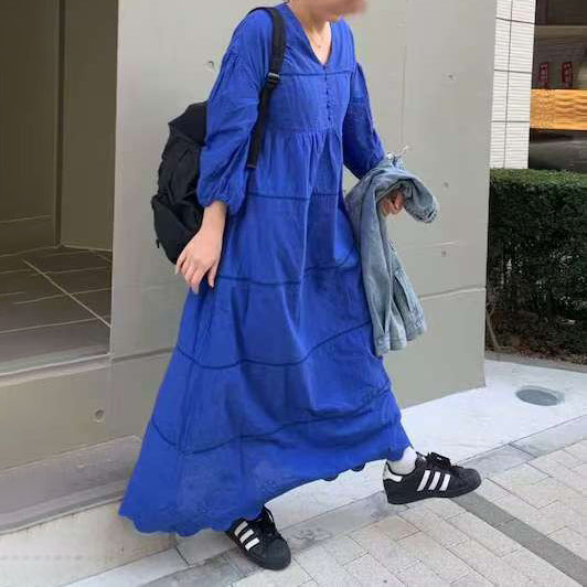 【ワンピース】長袖Vネック 刺繍入り ティアード裾 Aライン ゆったりワンピース