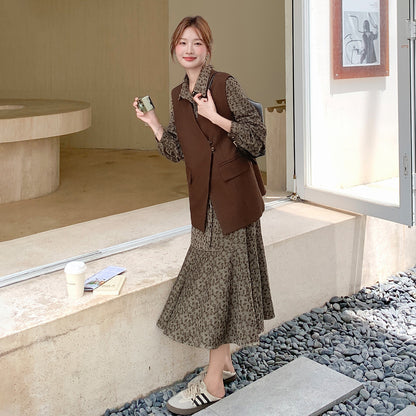 2点セット！【ワンピース】他と被らない 優しい雰囲気 甘めレトロ ベスト+ 花柄長袖ワンピース セット 大人可愛い 個性派【SHシリーズ】