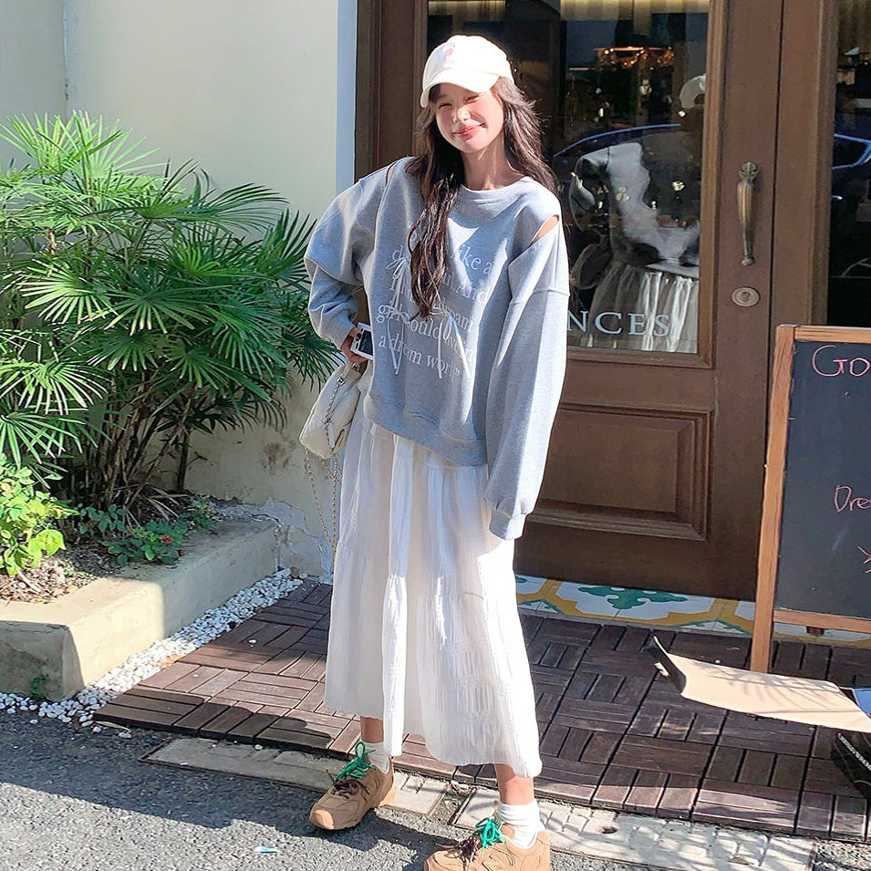 2点セット！【セットアップ】グレー オフショルダーフーディー + スカート 上下セット レディース 春秋 韓国系 ゆるふわ風 【JZシリーズ】