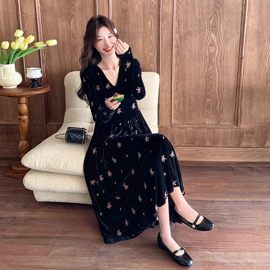 ワンピース】刺繍長袖ワンピース 春秋冬 レディース フィット＆フレア