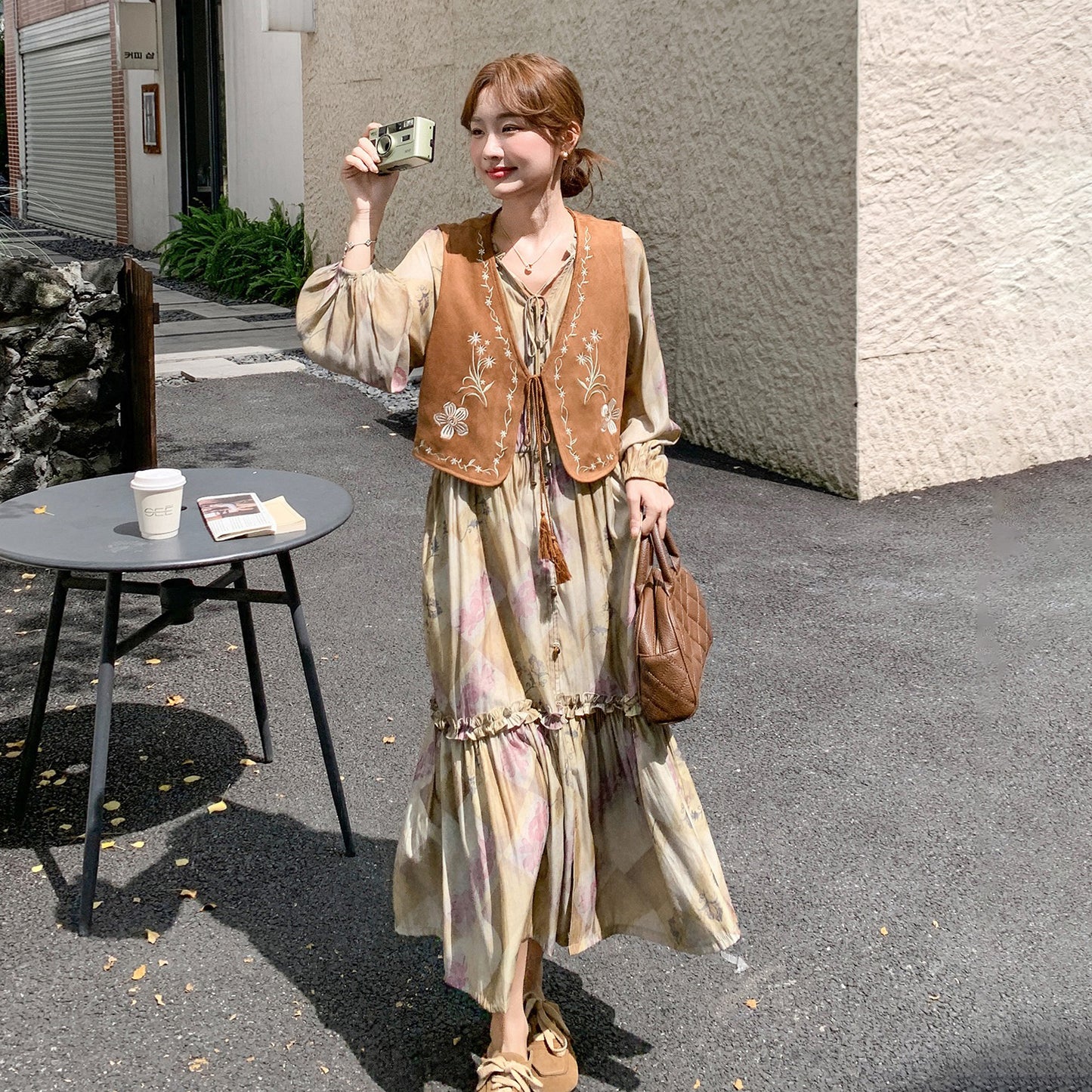 【セットアップ】ボヘミアン風 レイヤード 花柄刺繍レース ベスト＋レトロ 長袖ワンピース レディース 秋新作【SHシリーズ】