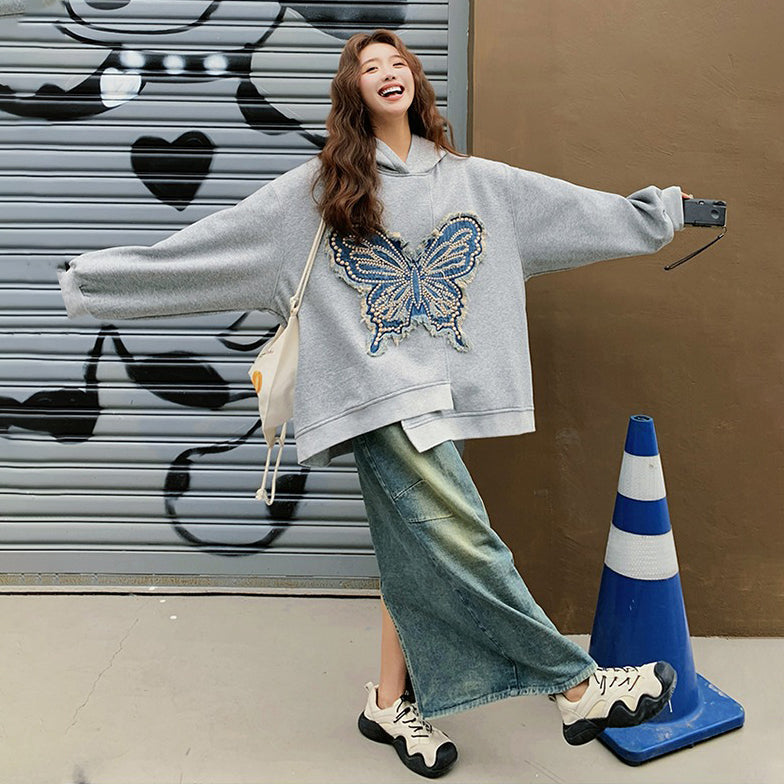トップス】蝶刺繍フード付きスウェット レディース 秋新作