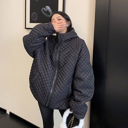 【アウター】シンプル上品 ダウンコート  菱形キルティング 軽量フード付きダウンジャケット【FCシリーズ】【10~13日発送】