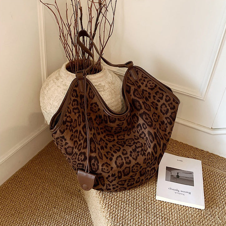 【グッズ】レオパードショルダー 秋冬 大容量 通勤 軽量 お洒落バッグ
