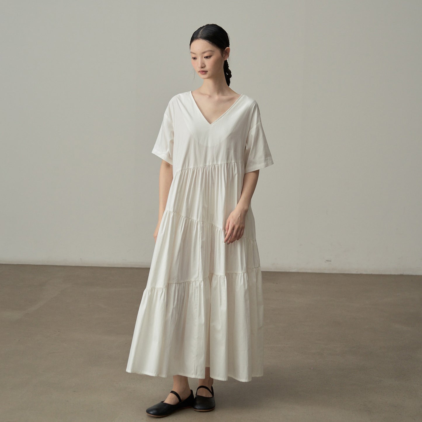 【ワンピース】新作 フランス風 リゾートスタイル Vネック ゆるシルエット 半袖ワンピース【JZシリーズ】