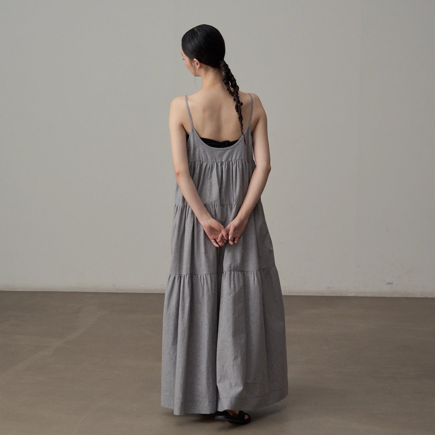 【ワンピース】リラックス感たっぷり キャミロングワンピース 夏のバカンスコーデに ノースリーブドレス【JZシリーズ】