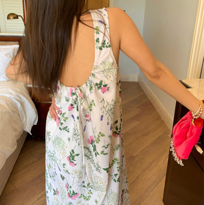 【ワンピース】夏のガーリーコーデ 背中あき 花柄ノースリーブワンピース【SHシリーズ】