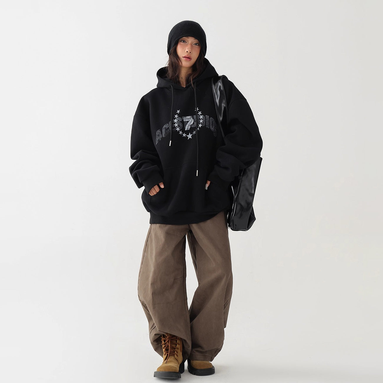 【トップス】秋冬新作 高見えロゴ×ゆるシルエット 体型カバー フード付きパーカー【FCシリーズ】