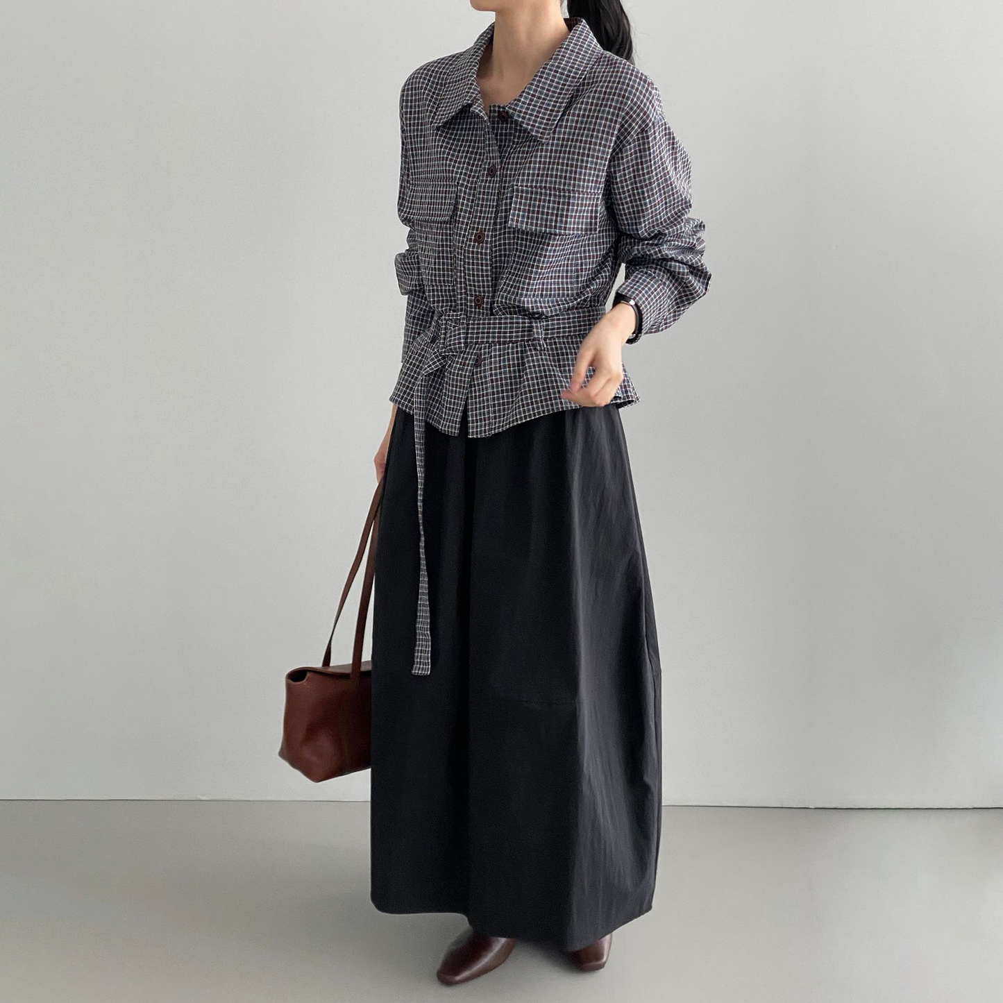 【トップス】韓国風 シンプルギンガムシャツ レディース ベルト付き デザインシャツ 襟付き ウエストマーク 美シルエット 着回しトップス【JZシリーズ】