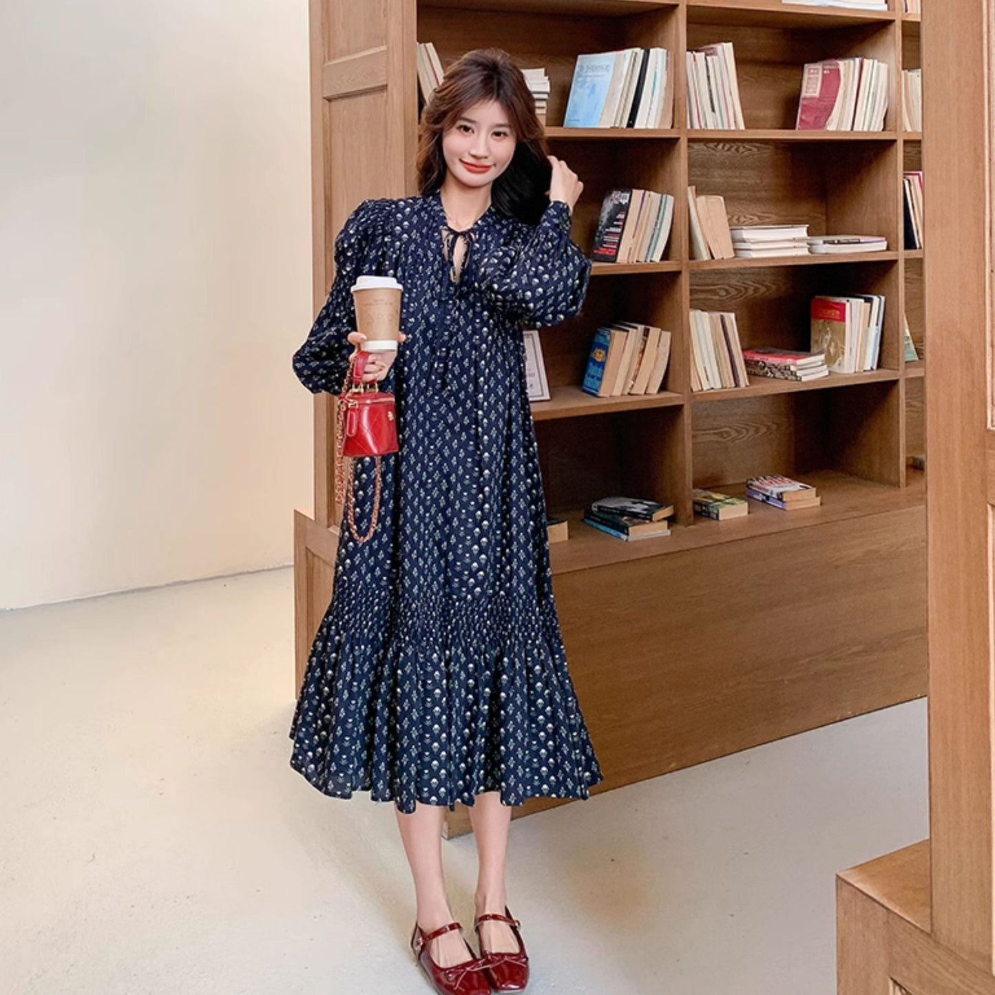 【ワンピース】フラワープリント リボン付き 長袖ワンピース レディース マキシ丈 トレンドコーデ 大人可愛い【SHシリーズ】