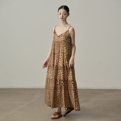 【ワンピース】ワンピース レディース ドット柄 キャミワンピース ティアード ロング丈 ノースリーブ ゆったり リゾート風【JZシリーズ】【10～15日内発送】