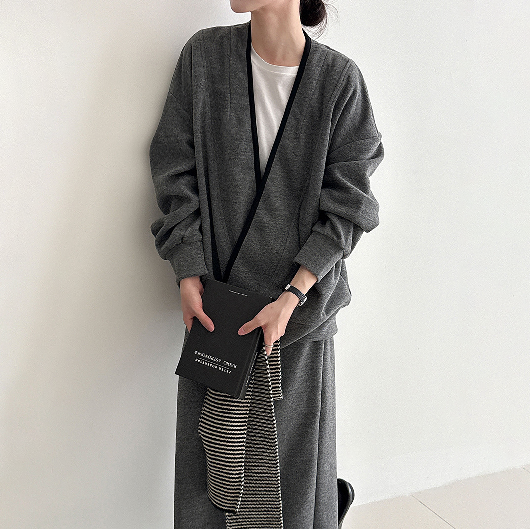 【セットアップ】ふんわりウール斜めボタン切り替えトップス＋ハイウエストスカート 上下セット【JZシリーズ】