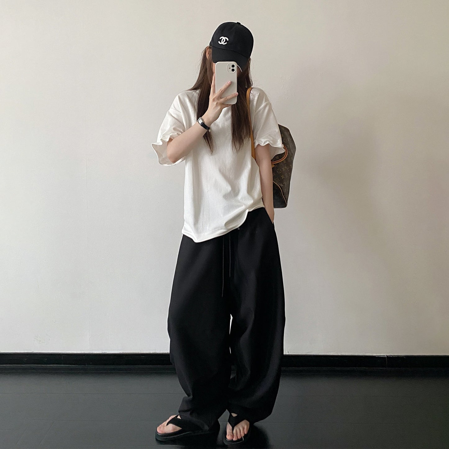 【トップス】ホワイト ニットデザイン 半袖Tシャツ ゆったりシルエット 着痩せ シンプル カジュアル トップス【FCシリーズ】