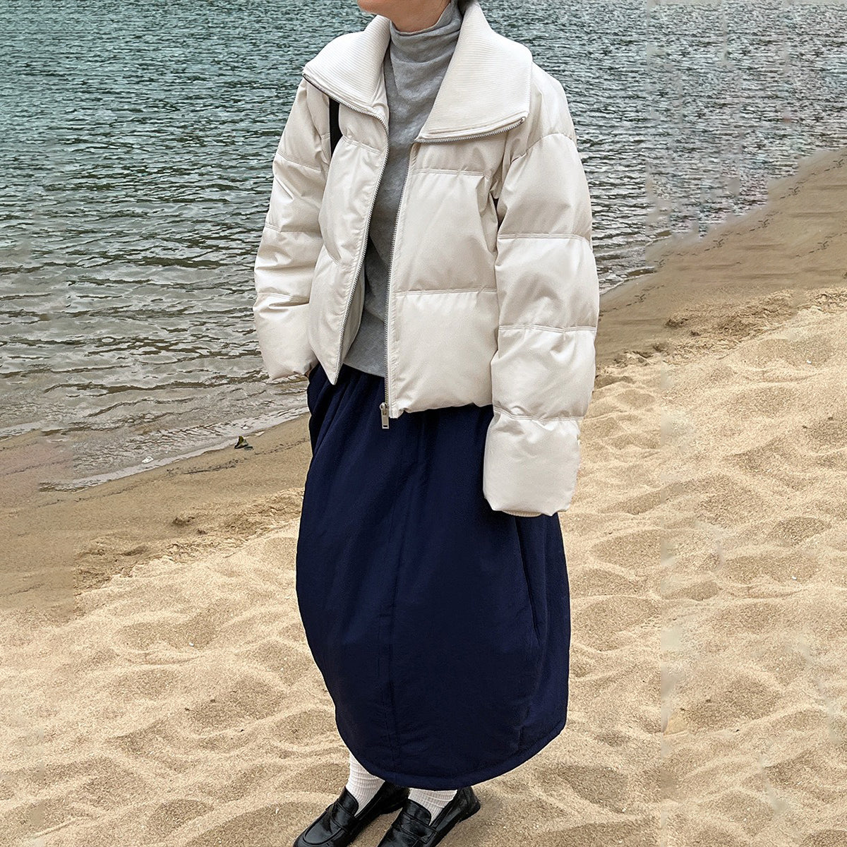 【アウター】冬新作 PUレザー切り替え ダウンコート レディース ショート丈 ホワイトダックダウン【JZシリーズ】