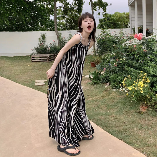 【ボトムス】ゆったりカジュアル 夏用 水波模様 ルーズ感たっぷり オーバーサイズキャミサロペット 【SHシリーズ】