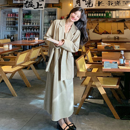 2点セット！【セットアップ】大人女性向け ジャケット＋ノースリーブワンピース セットアップ レディース 春秋 トレンド 高級感 おしゃれ映え【JZシリーズ】