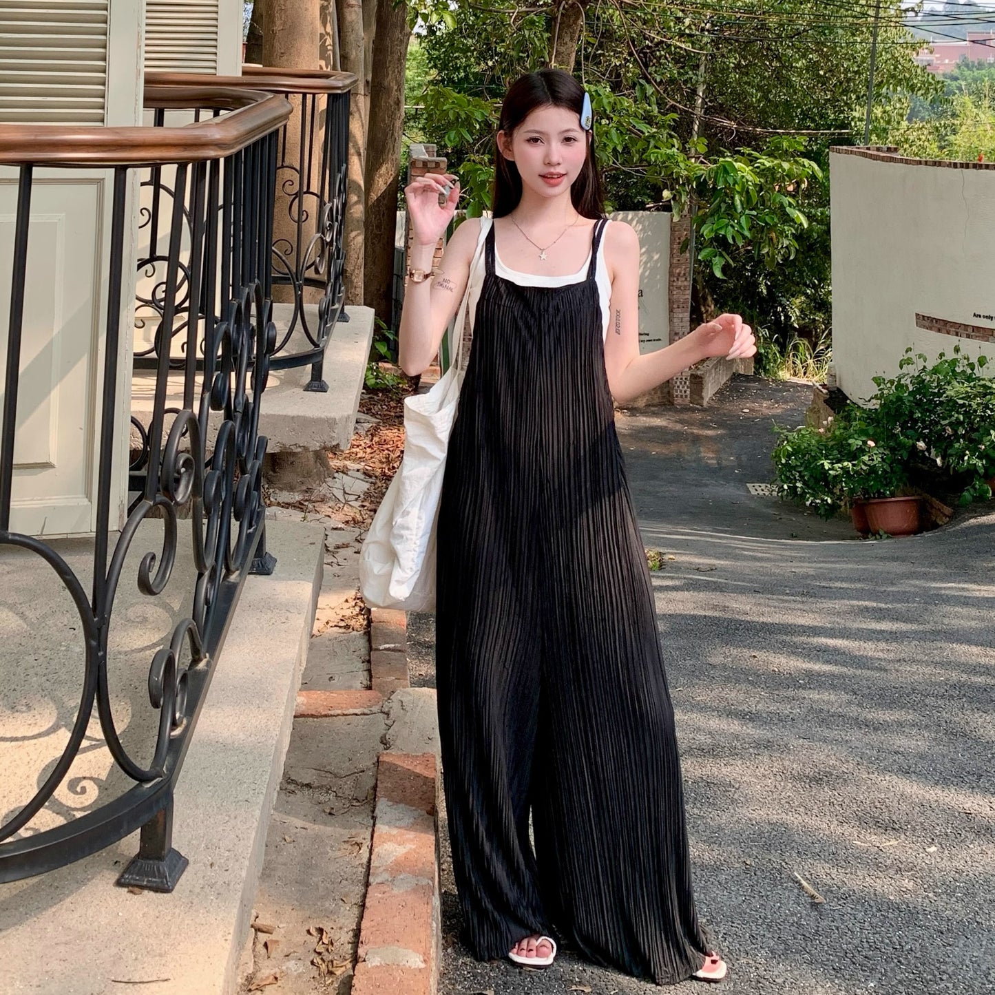 【ボトムス】夏 ヴィンテージ風タック入り ダブルストラップ ワイドサロペット オールインワン