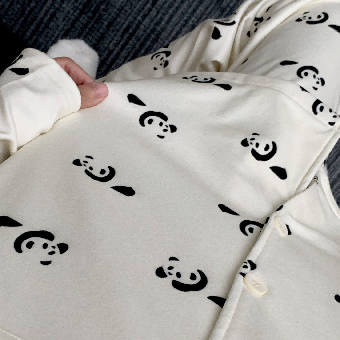 【インナー】パンダ柄 デロン 保温 ルームウェア ペア対応 男女兼用  カートゥーン 秋冬新作