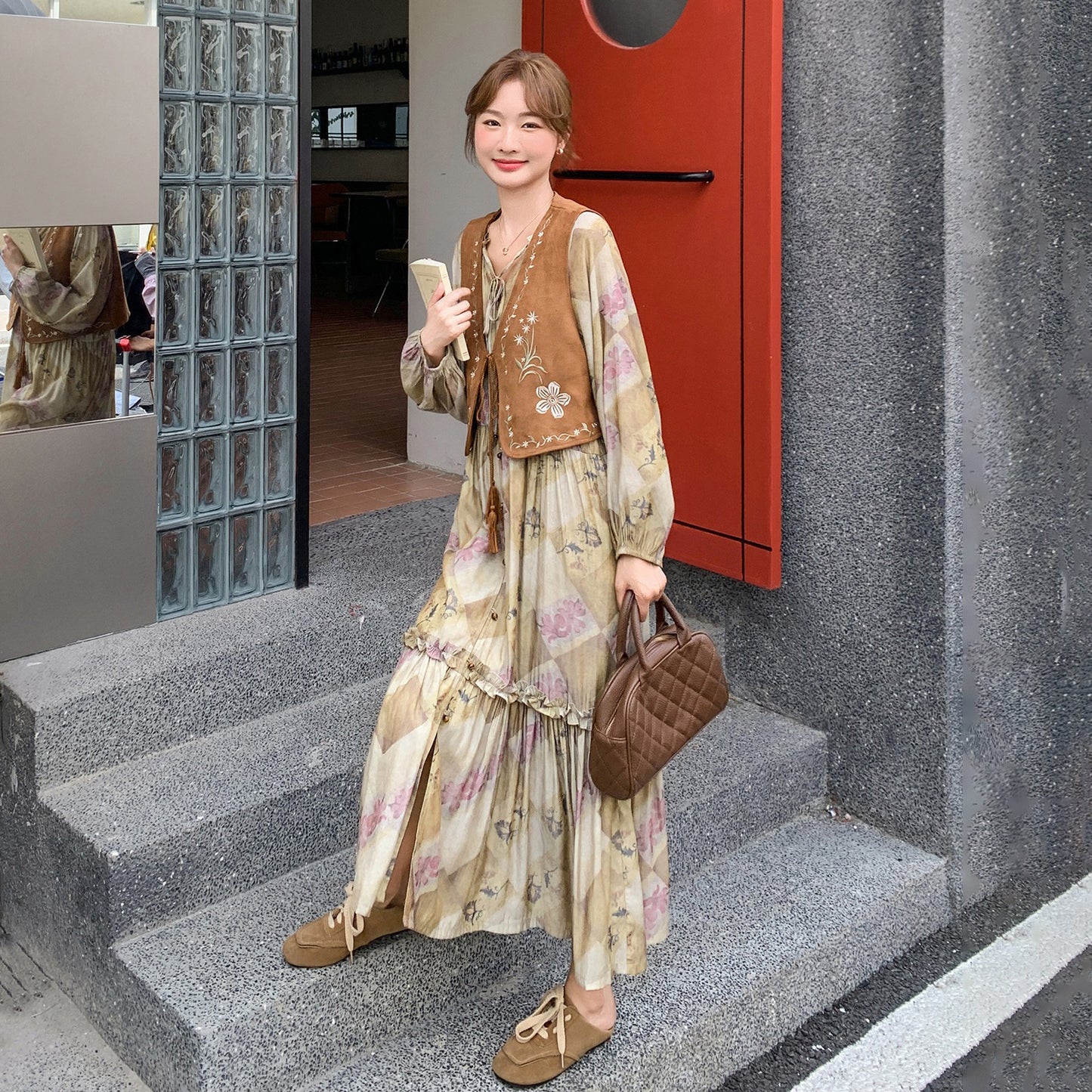 【セットアップ】ボヘミアン風 レイヤード 花柄刺繍レース ベスト＋レトロ 長袖ワンピース レディース 秋新作【SHシリーズ】