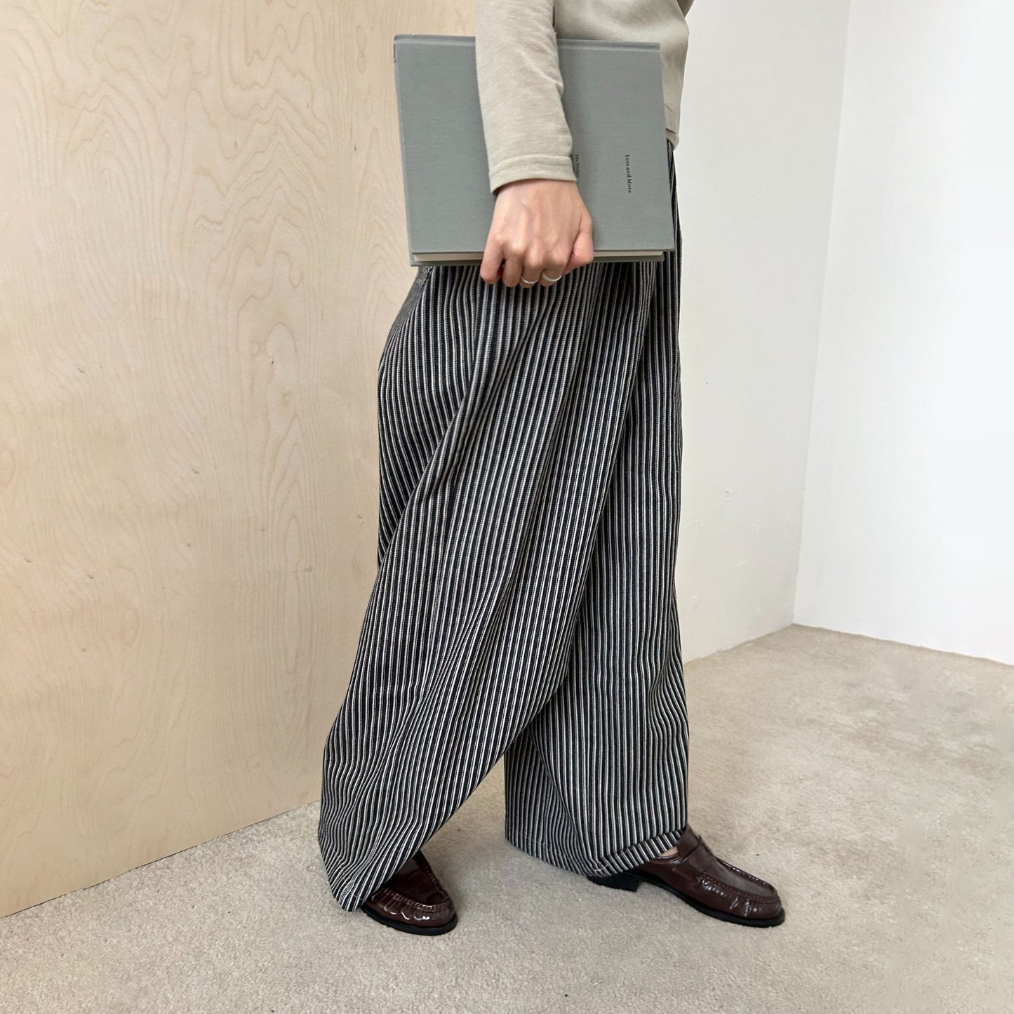 【シューズ】ヴィンテージ 太ヒール プリーツ ワンストラップ ローファー パンプス