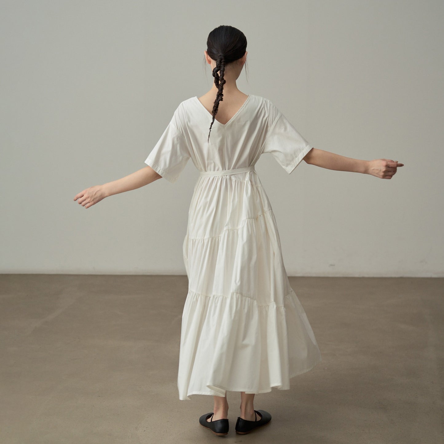 【ワンピース】新作 フランス風 リゾートスタイル Vネック ゆるシルエット 半袖ワンピース【JZシリーズ】