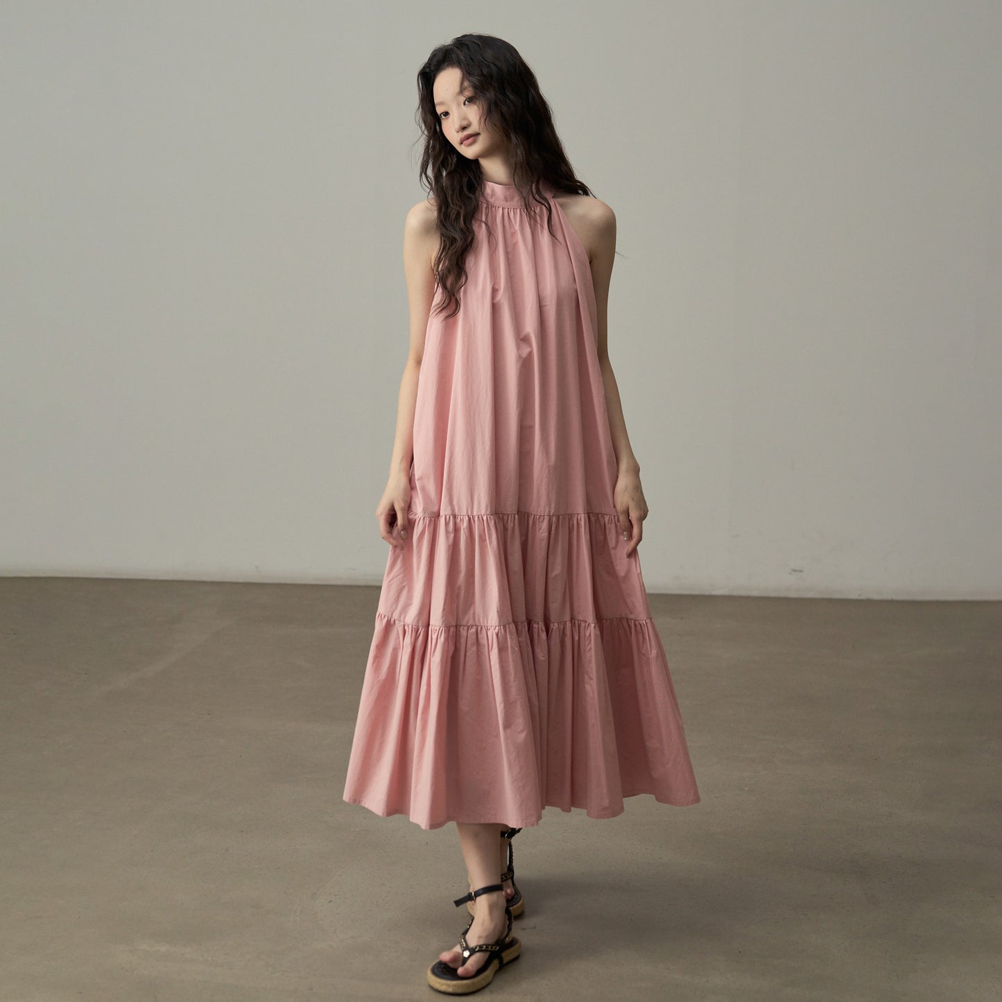 【ワンピース】フレンチエレガントなノースリーブキャミワンピース 夏のリゾートに◎ 体型カバー＆細見え効果抜群【JZシリーズ】