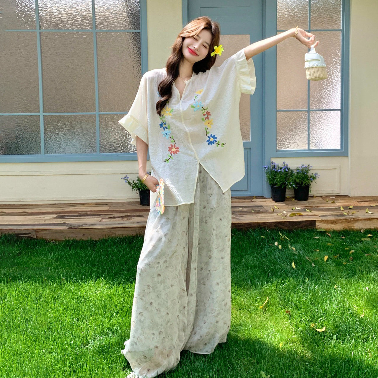 2点セット！【セットアップ】刺繍 フラワー柄 トップス＋ワイドパンツ 上下セット レディース 夏新作 カジュアル きれいめ ゆったり リラックスセット【SHシリーズ】