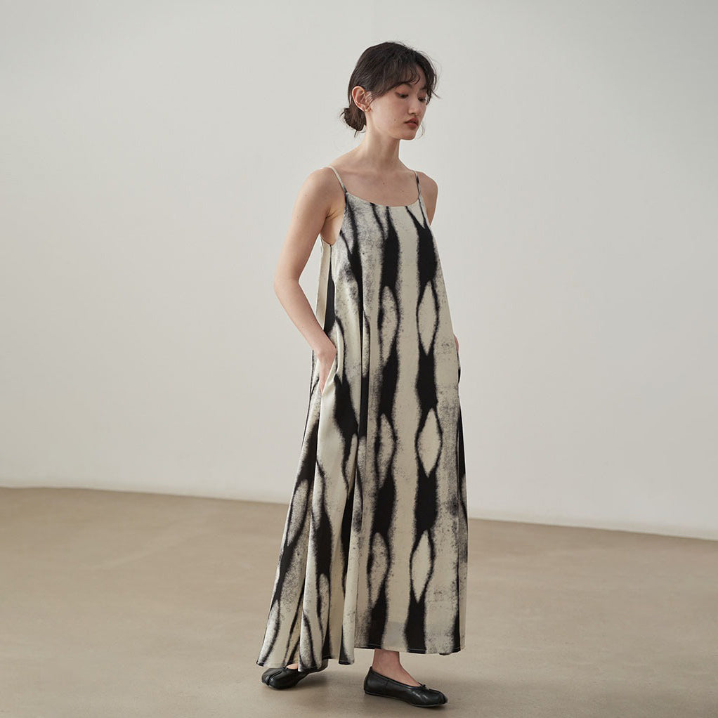 【ワンピース】ヴィンテージ ゆったり シルエット スリム効果 気品あるノースリーブワンピース 【SHシリーズ】