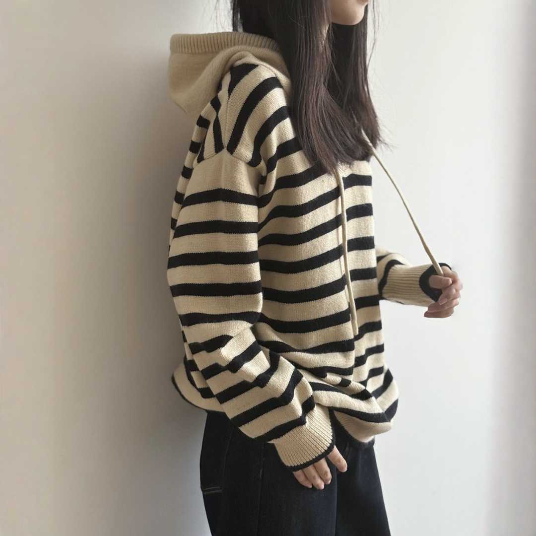 【トップス】春 秋 冬 ゆったり プルオーバー フード付き リラックス感のある セーター 【SNシリーズ】