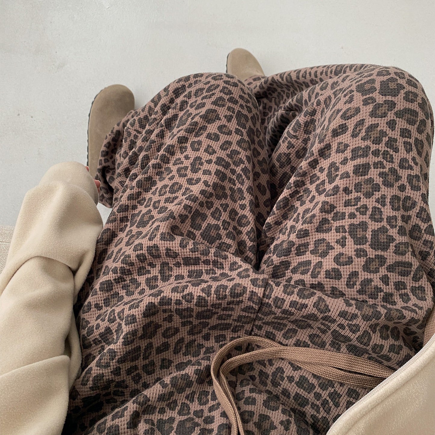 【ボトムス】アメリカンレトロ レオパード柄 ワッフルニット ワイドストレート イージーパンツ ウエストゴム レディース【FCシリーズ】