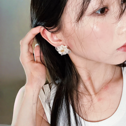 【グッズ】ベルリンの霧 ハンドメイド クリスタル 天然シェル ピアス / イヤリング