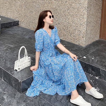 【ワンピース】【10～15日内発送】夏新作 フレンチ風 高級感 Vネック パフスリーブ フラワープリント 半袖ワンピース【SHシリーズ】