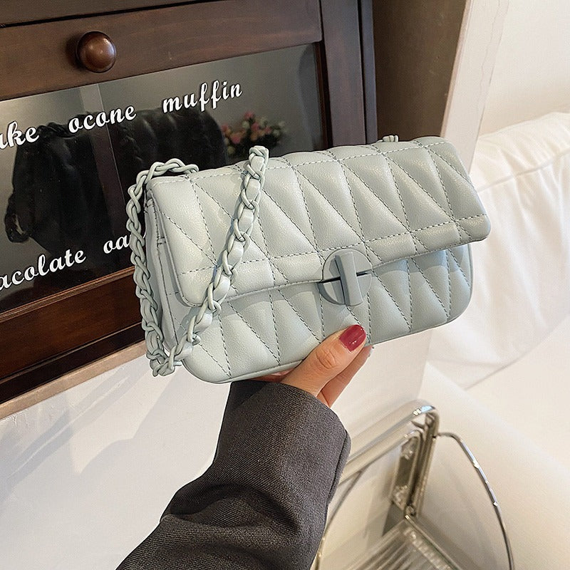 【バッグ】👜春夏 新作 レディース キルティング チェーンバッグ ミニスクエアバッグ 斜めがけ ワンショルダー INS風 おしゃれ 万能コーデ ショルダーバッグ