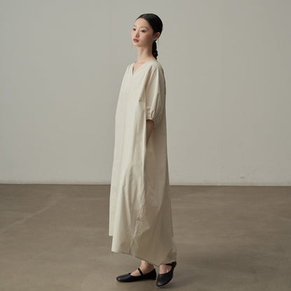 【ワンピース】夏新作 フランス風 Vネック パフ袖 無地ロングドレス 後ろ開き ゆったりシルエット 半袖ワンピース【JZシリーズ】