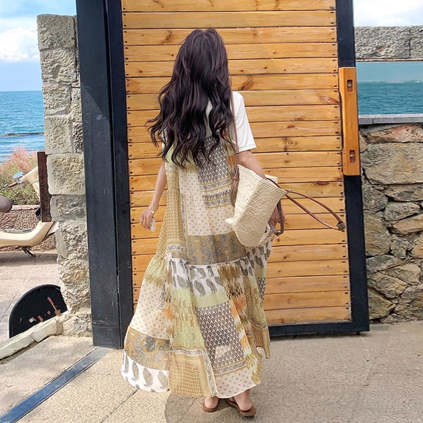 2点セット！【セットアップ】優しげリゾート風 夏新作 Tシャツ＋花柄 ノースリーブワンピースセット【SHシリーズ】